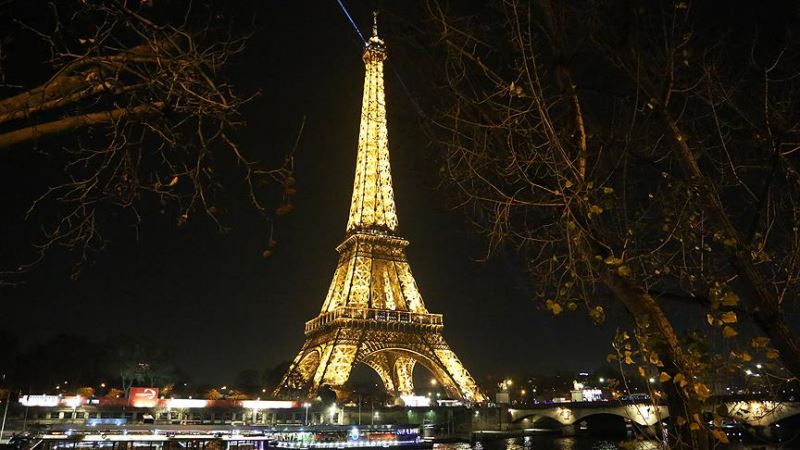 Paris kent merkezinin tamamı araç trafiğine kapatıldı Paris kent merkezinin tamamı araç trafiğine kapatıldı