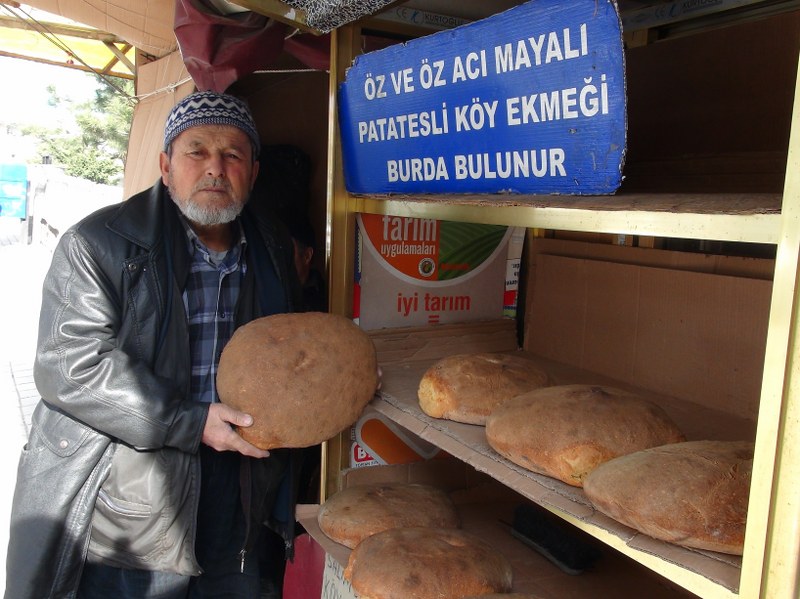 Turkiye Nin Her Yerine Ekmek Gonderiyorlar Yeni Asya