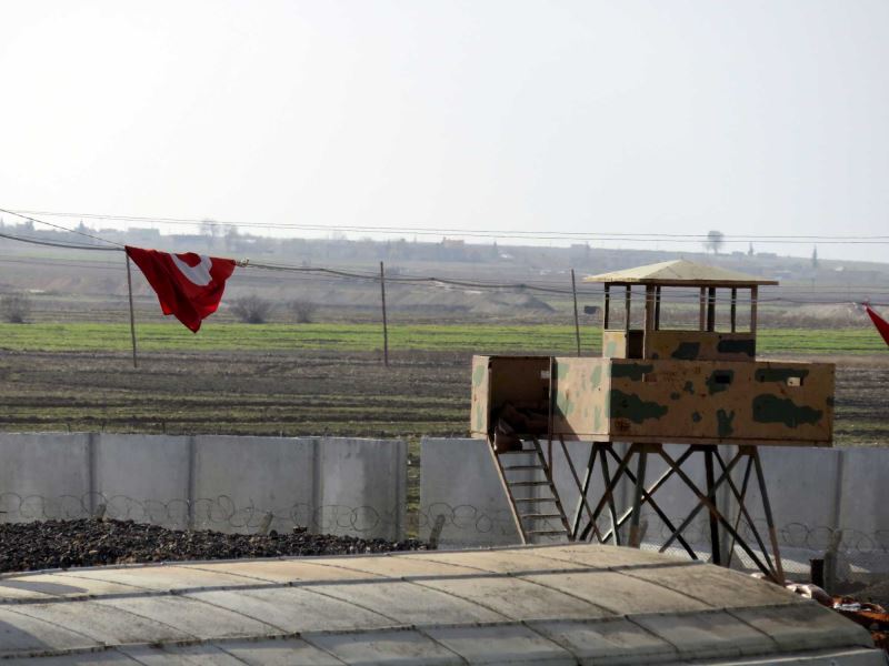 Sınırdaki PYD�ye karşı beton duvar önlemi YENİ ASYA
