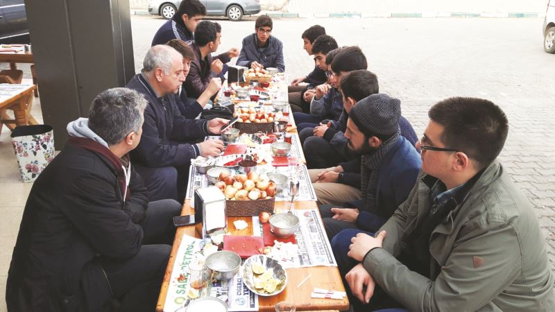 Balikligol De Sabah Namazi Bir Baska Yeni Asya