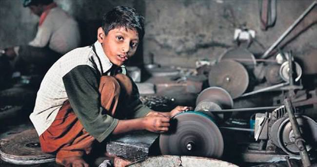 Türkiye'de 720 bin çocuk işçi var - YENİ ASYA