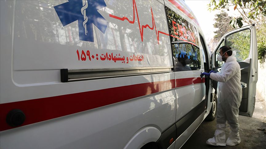 İran'da salgın sebebiyle 1 günde 90 kişi öldü