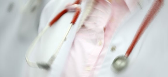 Hastane var doktor yok