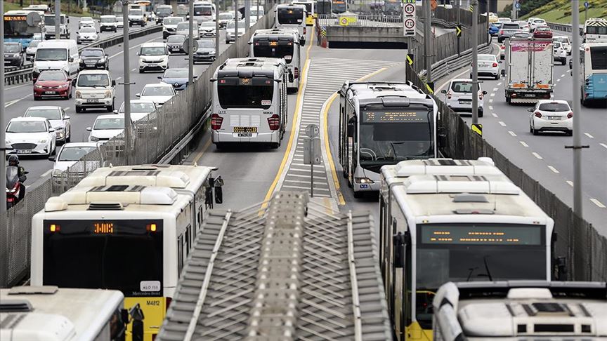 Söğütlüçeşme-Zincirlikuyu metrobüs seferleri yarın bir süre FSM'den ...
